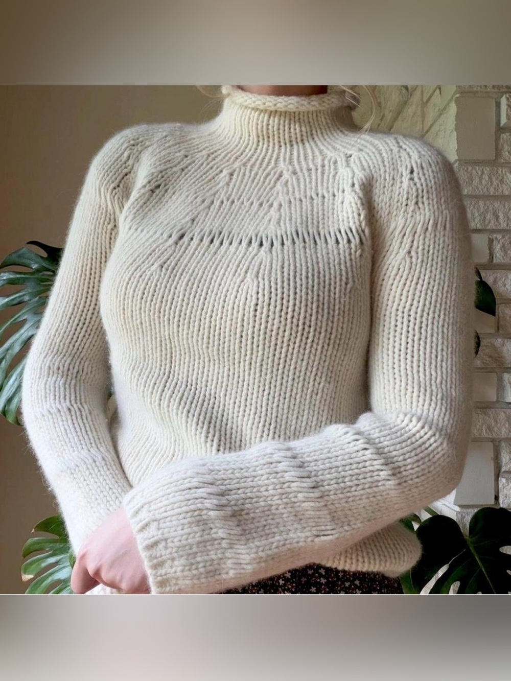 Express lambswool and Angora White Roll Neck Sweater. Size Medium